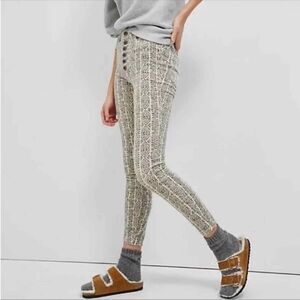 ANTHROPOLOGIE | PILCRO Damask Print High Rise Corduroy Pants Women’s Size 27 (4)